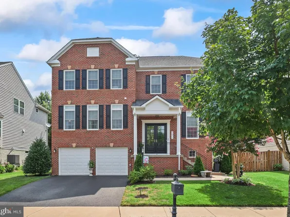 7671 Hamelin Ln, Gainesville, VA 20155
