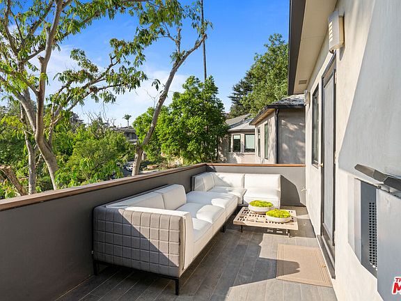 5th image of 3129 Lake Hollywood Dr