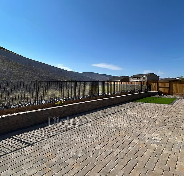 7878 Willow Thicket Dr — Photo 17