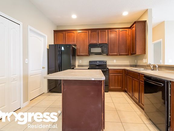 5th image of 2109 Shadow Creek Dr