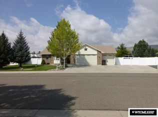 312 Big Sandy Ave, Rock Springs, WY 82901