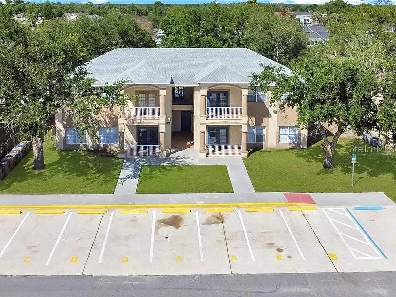 206 Majors Ln — Photo 3