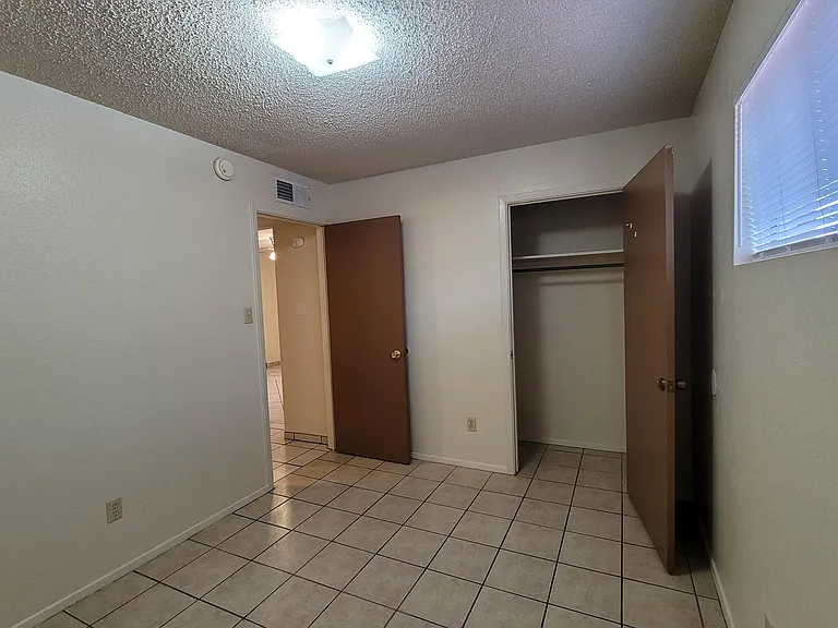 1410 S Espina St #7 — Photo 13