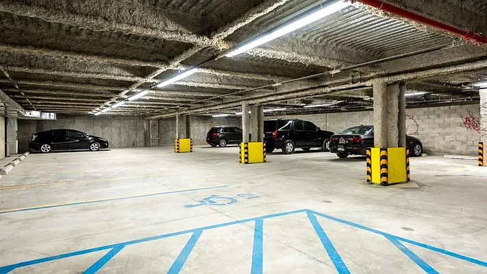 Rented by Nooklyn NYC LLC | media 44