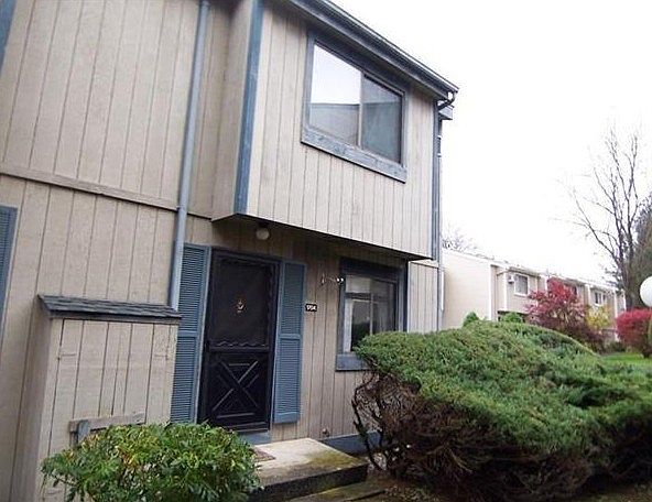1st image of 1704 Village Dr #1704