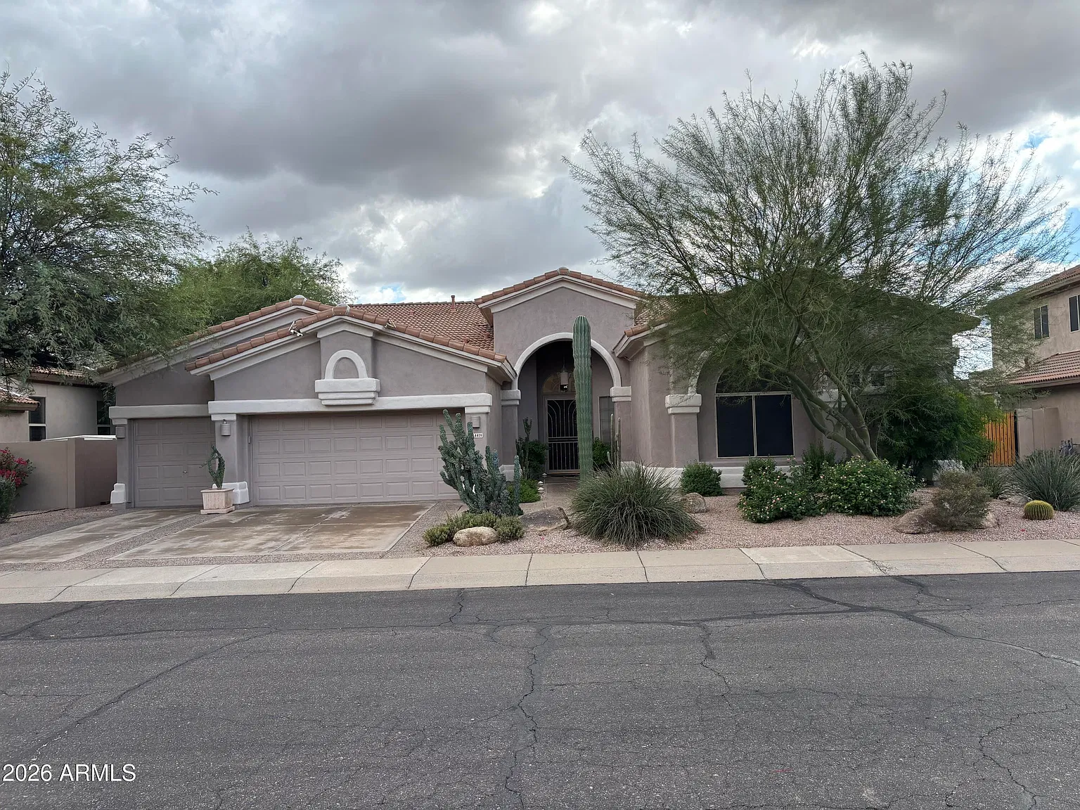 4 bed, 3.5 bath, 2984 sqft, $4,950 — Photo 1