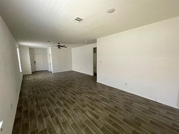 4th image of 25564 Northpark Palm Dr