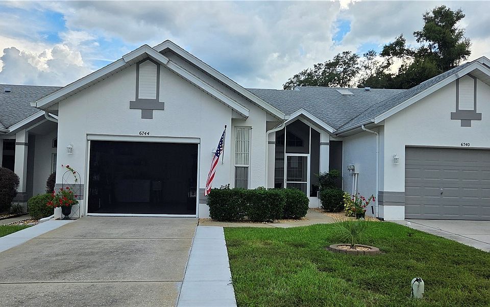 1st image of 6744 E Kingsbury Ln