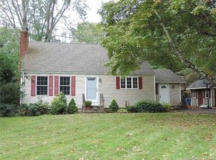 9 Holly Dr, East Hampton, CT 06424