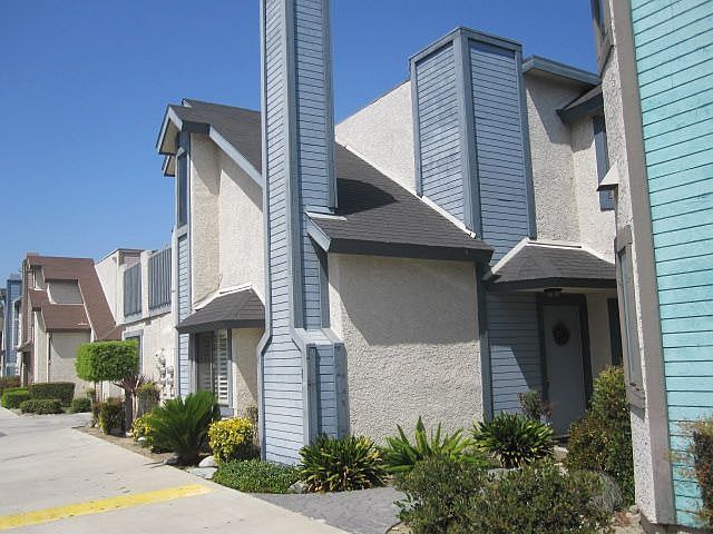 2nd image of 13530 Francisquito Ave APT A
