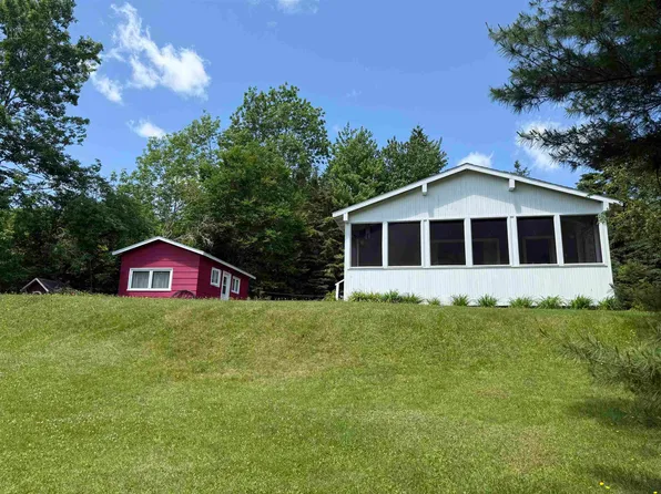 19 Browns Pl W, Antigonish, NS B2G 2L3