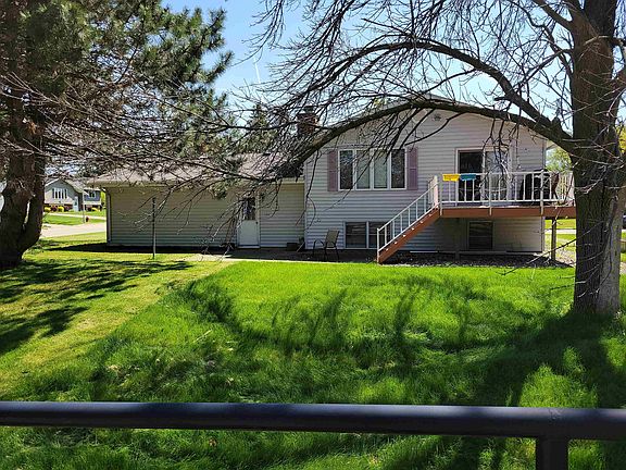 2nd image of 1480 Country Club Ct