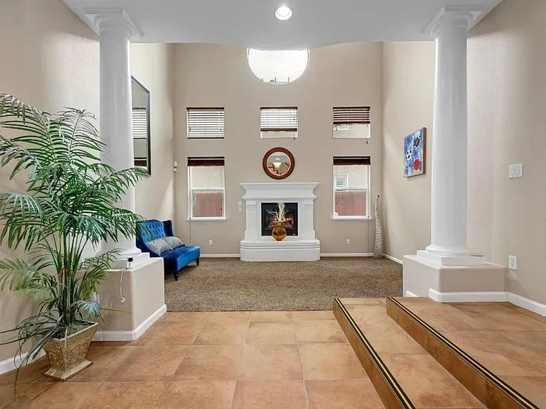 2090 Wisteria Pl — Photo 9