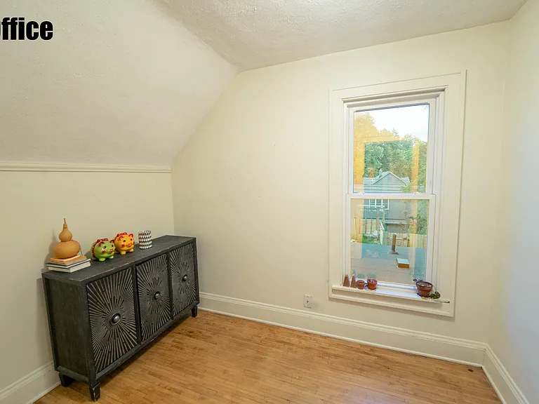 3401 Polk St NE — Photo 13