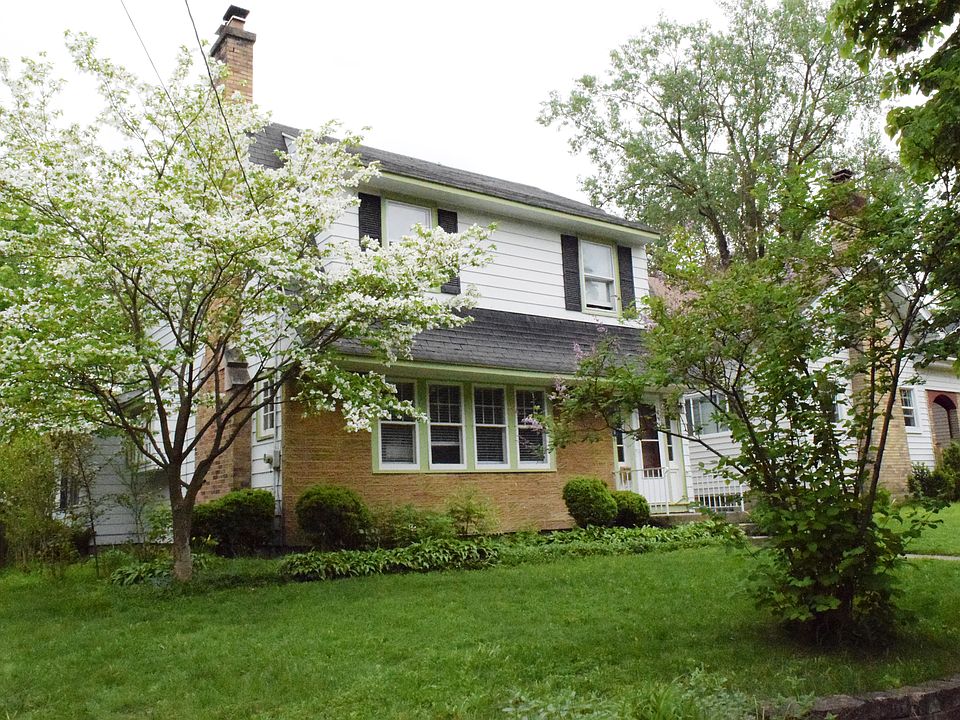 Front of home, facing Linden