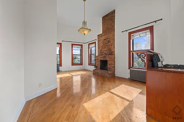 Rented by ERNY LLC | media 1