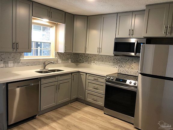 4th image of 8236-8238 Lawton St