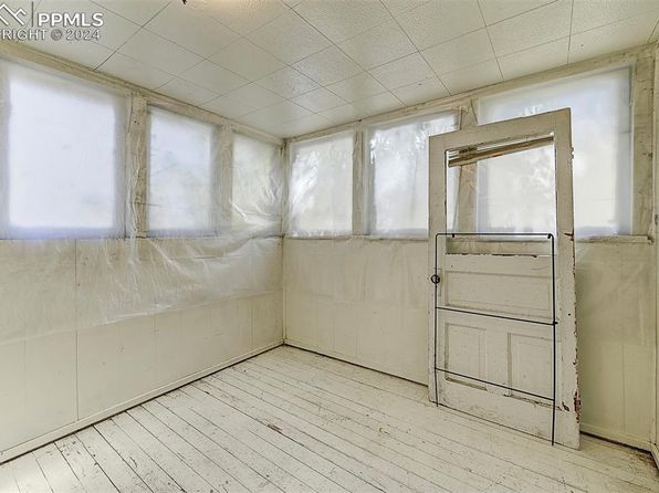 colorado-springs-colorado-243806642 picture