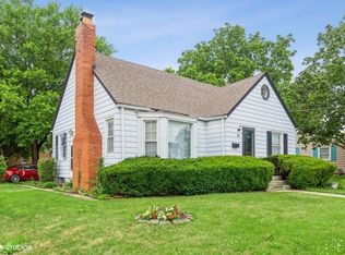 184 S Worth Ave, Elgin, IL 60123