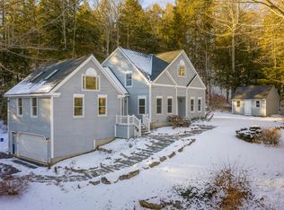 5 Fox Run Rd, Falmouth, ME 04105