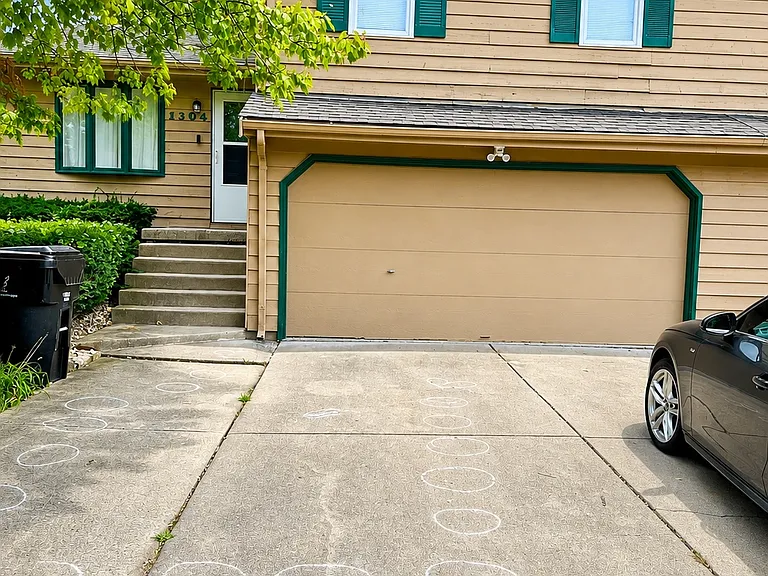 1304 Challis Dr — Photo 1