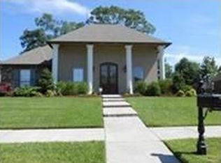 17543 W Purple Martin Ct, Baton Rouge, LA 70816