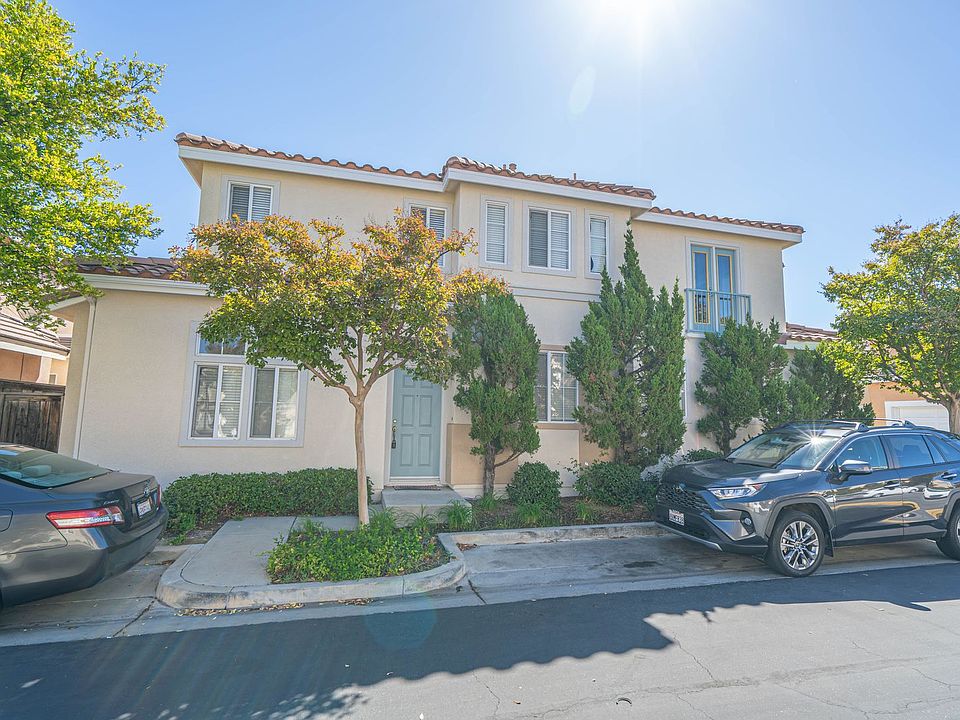 1st image of 24452 Montevista Cir