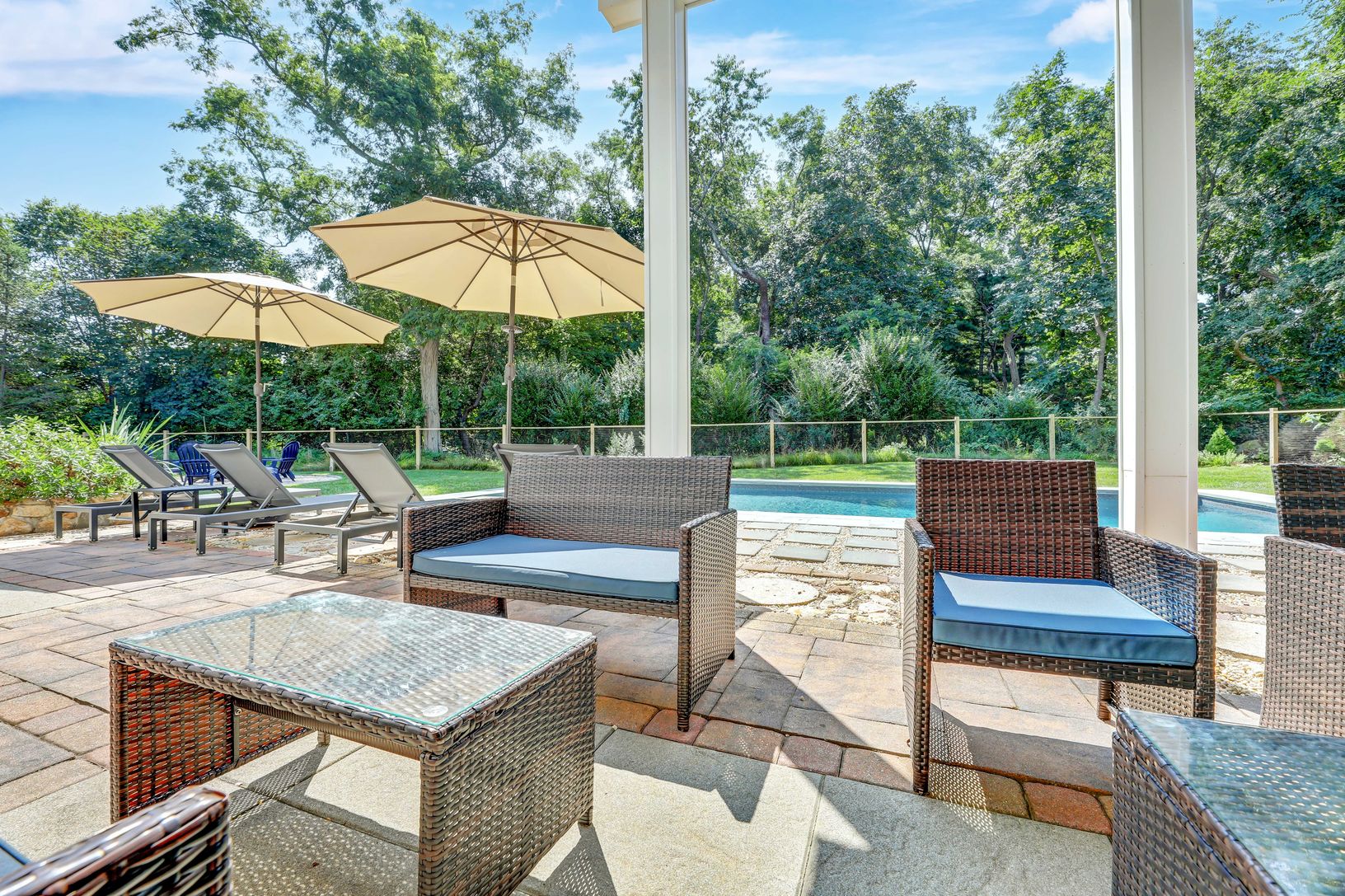  Outdoor Seating