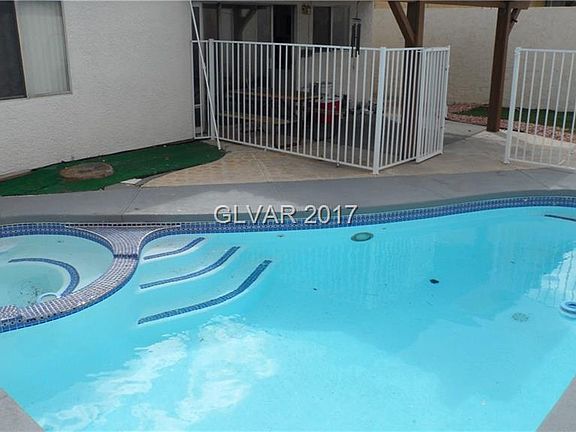 2nd image of 6604 Dunsmuir Cir