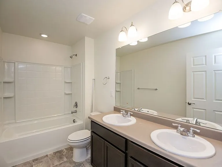 6818 Gateway Crossing St — Photo 24