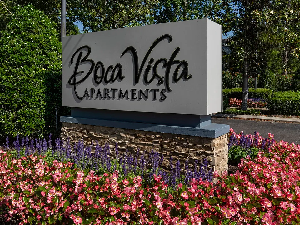 Boca Vista Apartments