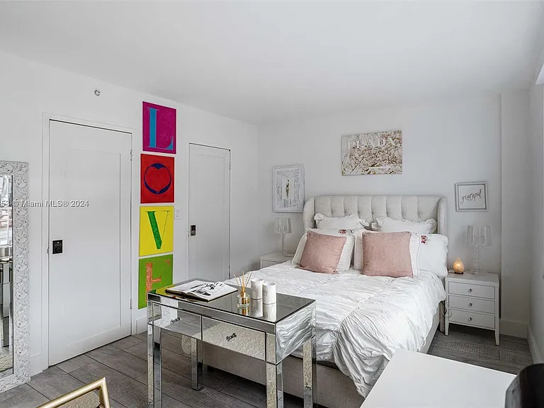 9195 Collins Ave #1104 — Photo 16