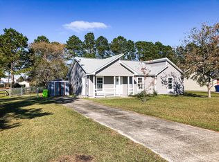 201 Sanders Ln, Havelock, NC 28532