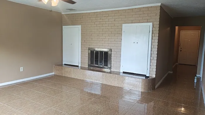 4 bed, 2.0 bath, 1508 sqft, $1,750 — Photo 2