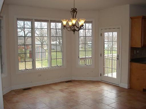 3rd image of 19937 Oakwood Dr