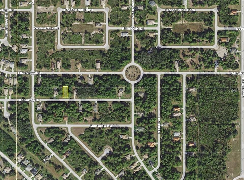 2nd image of 204 Jennifer Dr