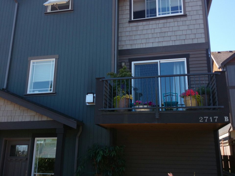 1st image of 2717 W Jameson St APT B