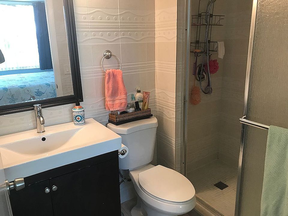 2nd image of 15 Willowbrook Ln APT 105