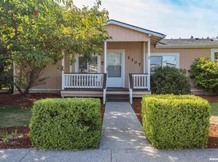 1307 Woodland Ave, Woodburn, OR 97071