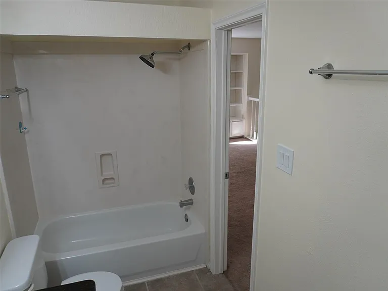 31 N Lakeridge Cir — Photo 37