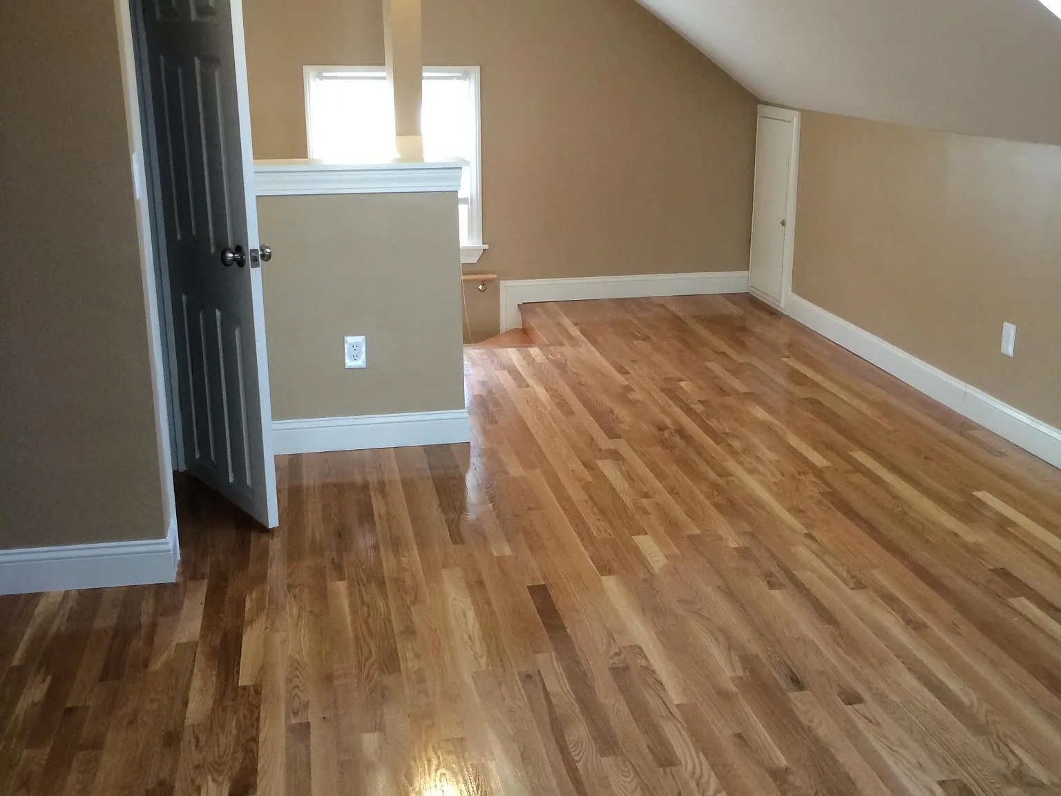 6 bed, 2.5 bath, 1500 sqft, $3,000 — Photo 2
