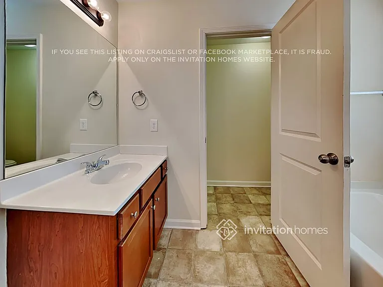 798 Rockingham Dr — Photo 16