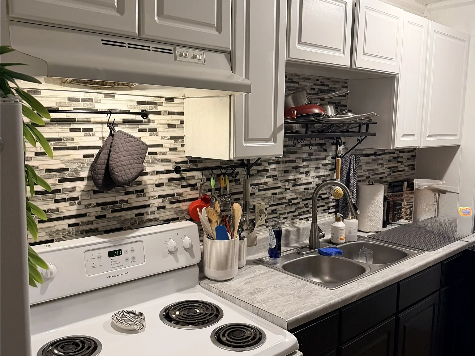 2 bed, 800 sqft, $1,195 — Photo 3