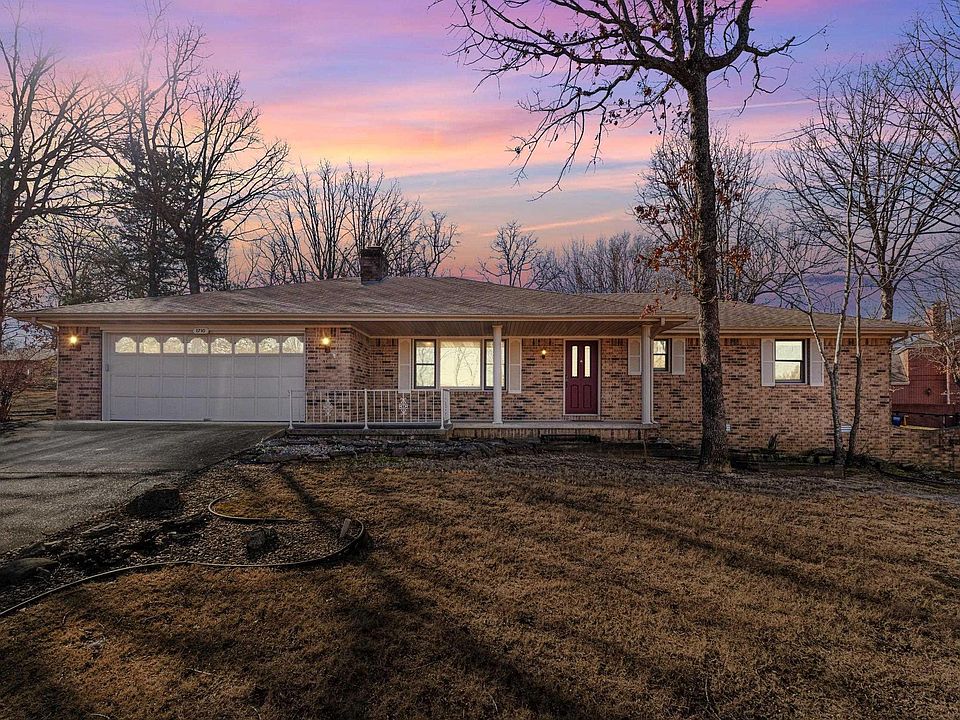 1st image of 1710 Ashbriar Dr