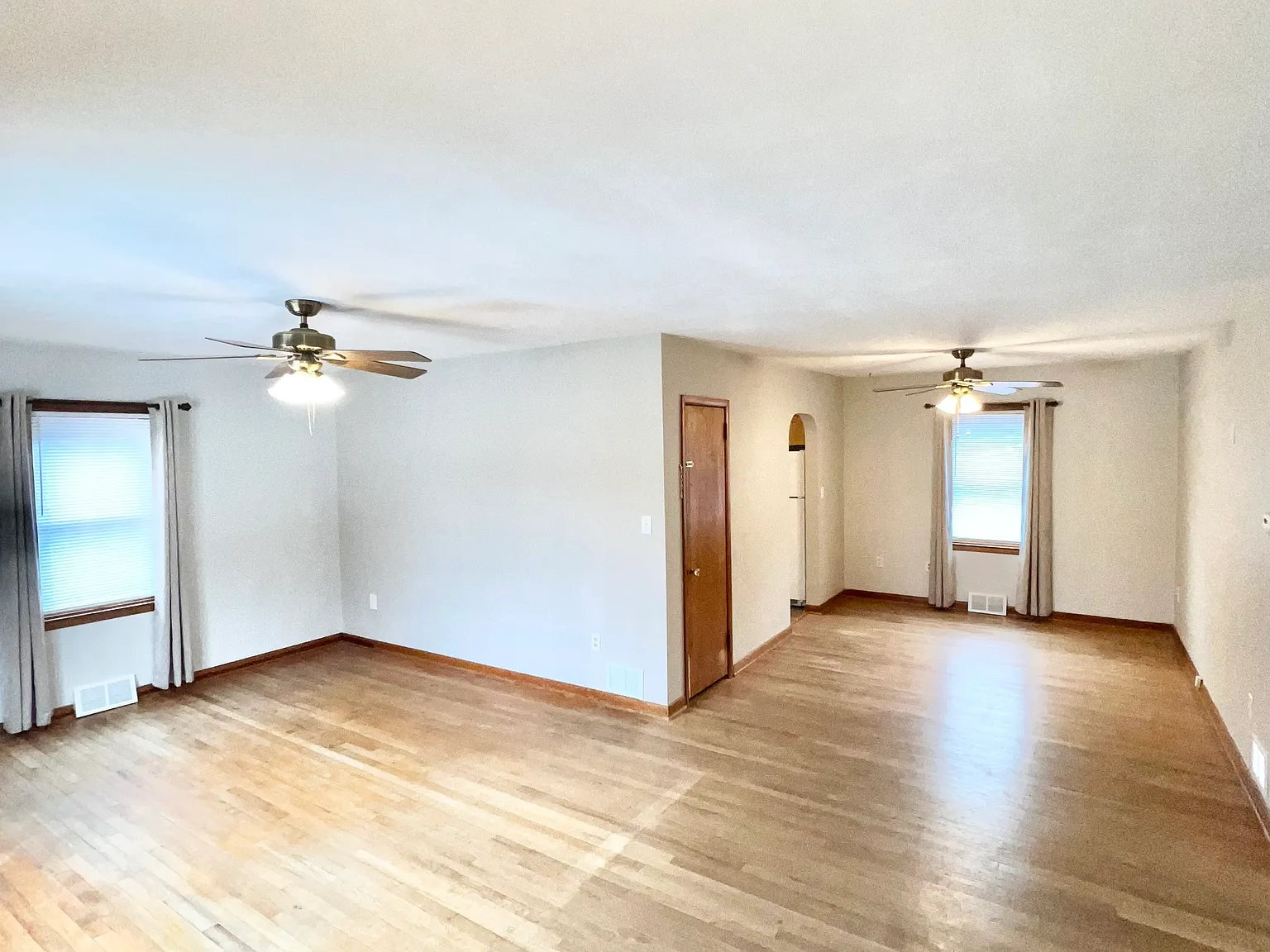 2 bed, 1008 sqft, $1,400 — Photo 2