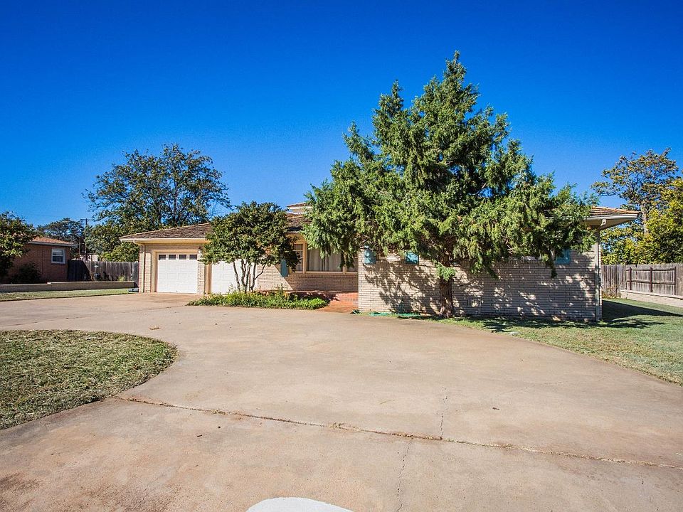 814 W Tennessee St, Floydada, TX 79235 Zillow