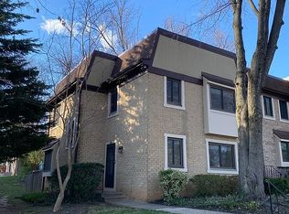 2924 Jermantown Rd #16, Oakton, VA 22124