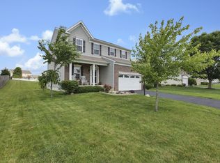 1561 Tammy Louise Dr, Pataskala, OH 43062