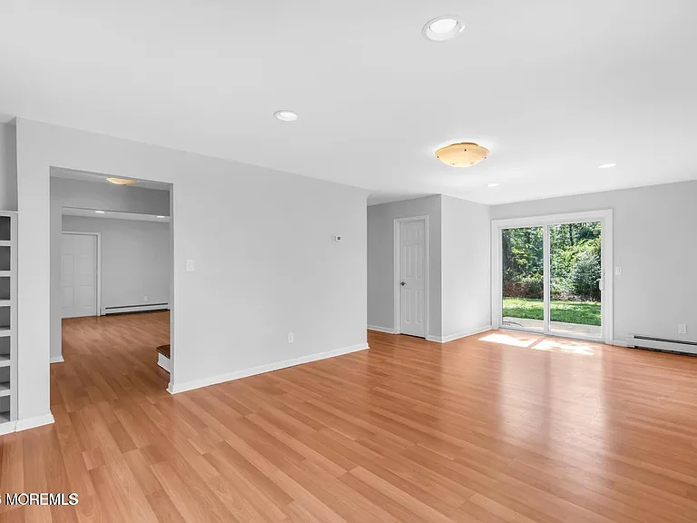 830 Brookside Dr — Photo 13