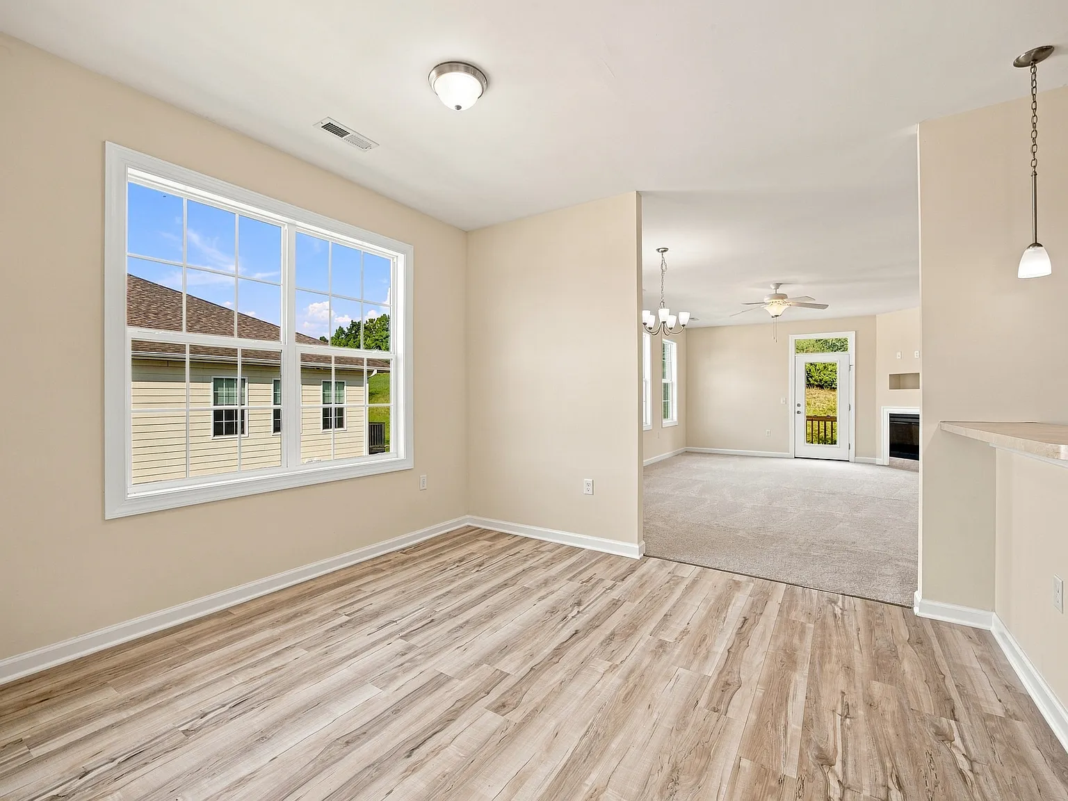 3 bed, 1737 sqft, $1,735 — Photo 4